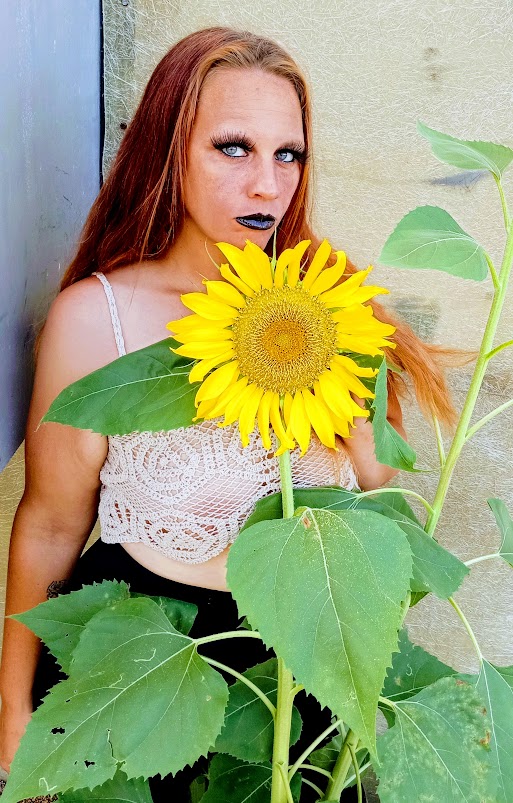 Starrgazzee modeling photograph 3 of 53
