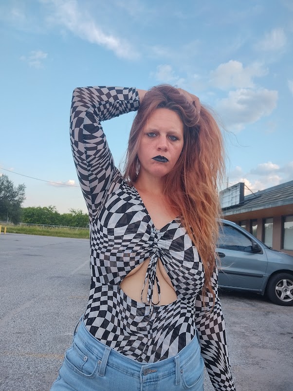 Starrgazzee modeling photograph 6 of 53