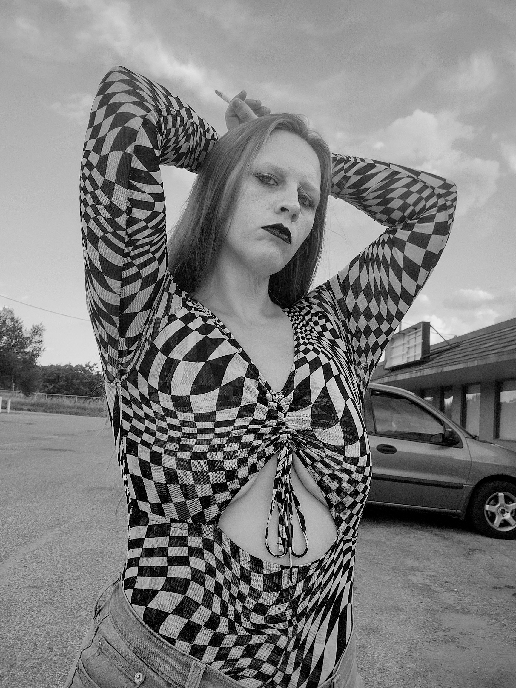Starrgazzee modeling photograph 8 of 53